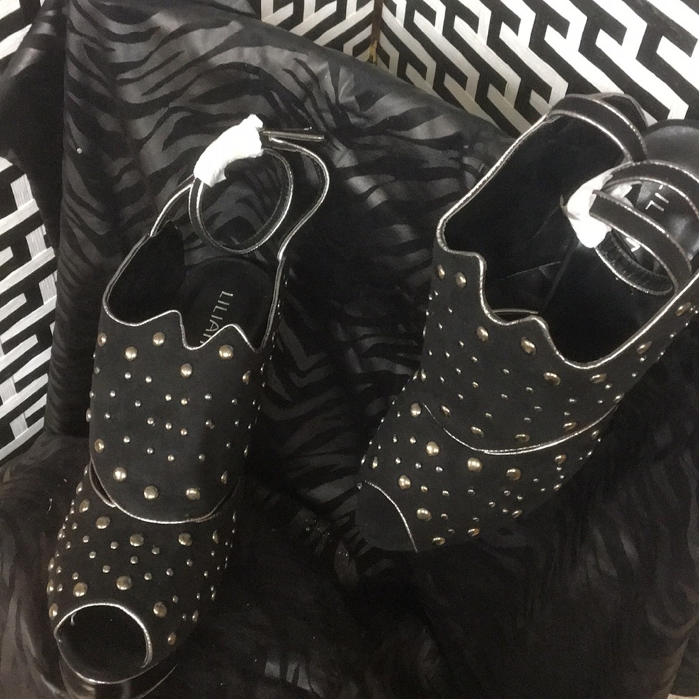 Liliana black studded stiletto